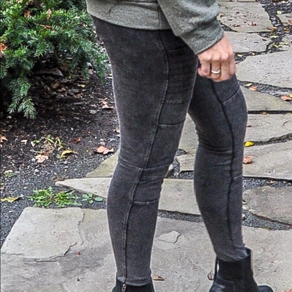 Moto Chic Leggings - Black - Picture 2 of 4